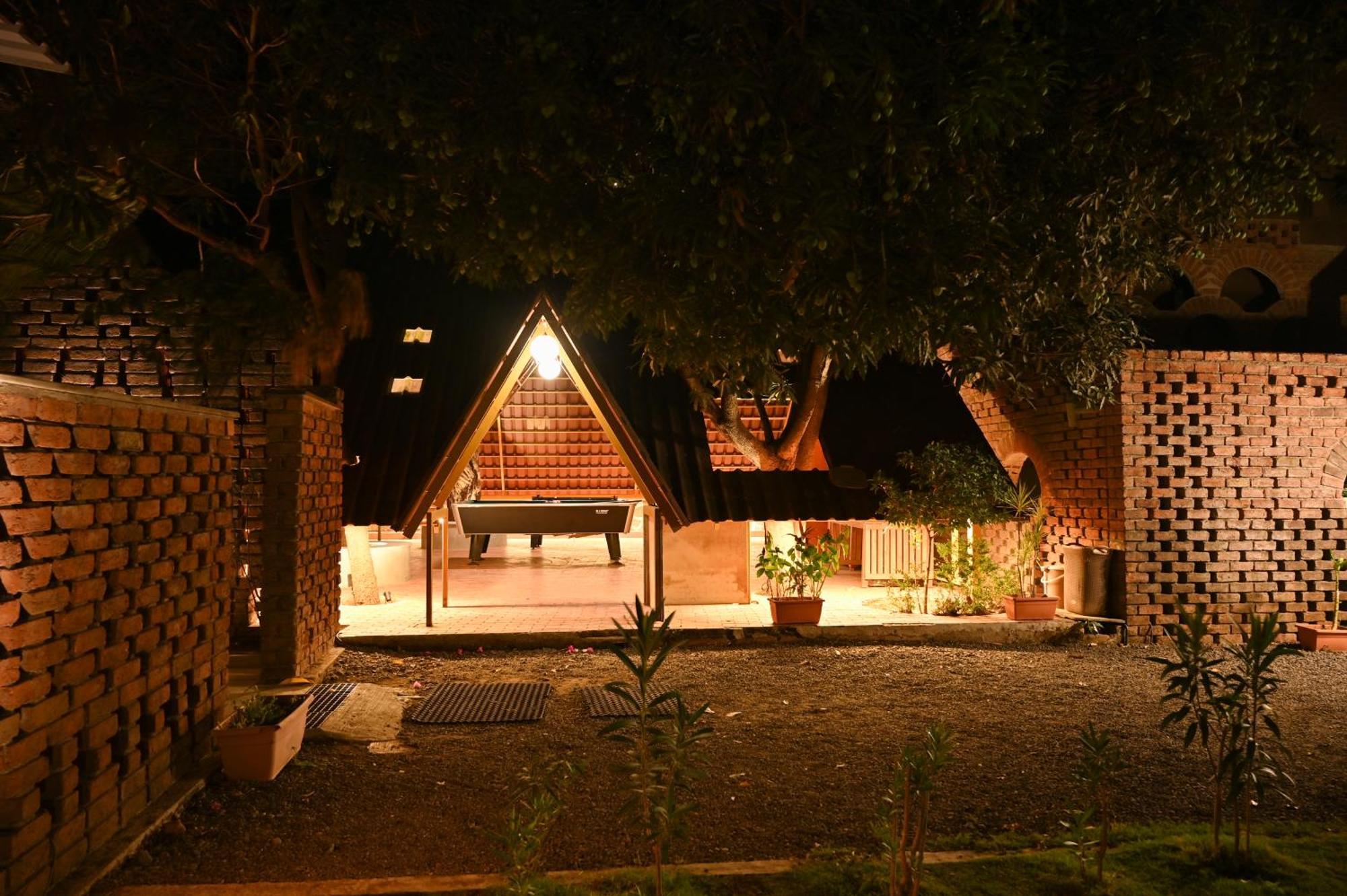 Saj By The Lake, Resort 3*